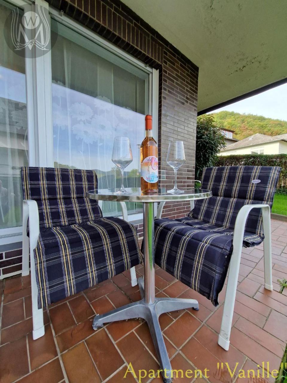 Weingut Im Moselkrampen Apartment เอลเลนซ์-พอลเทอร์สดอร์ฟ ภายนอก รูปภาพ