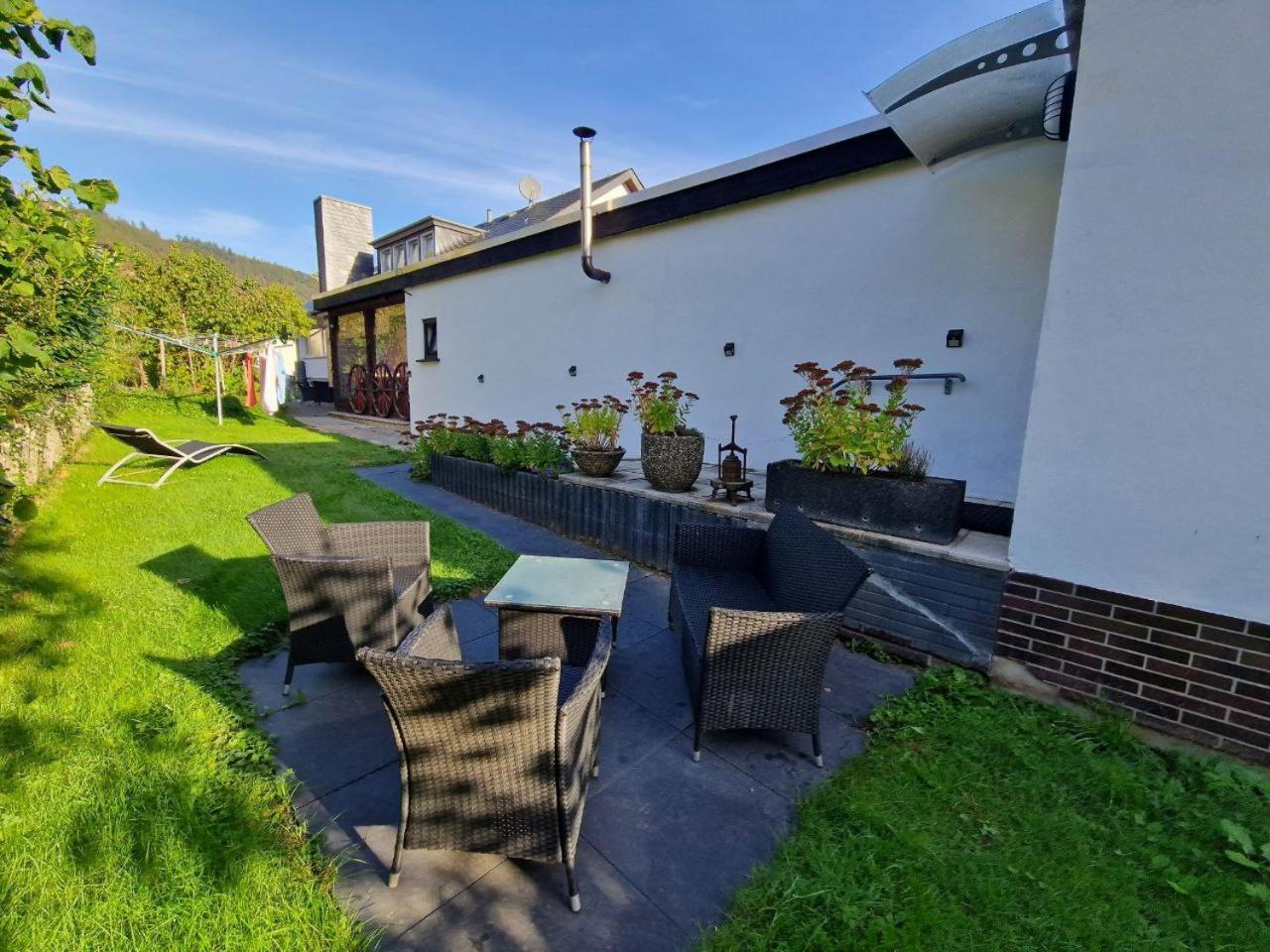 Weingut Im Moselkrampen Apartment เอลเลนซ์-พอลเทอร์สดอร์ฟ ภายนอก รูปภาพ