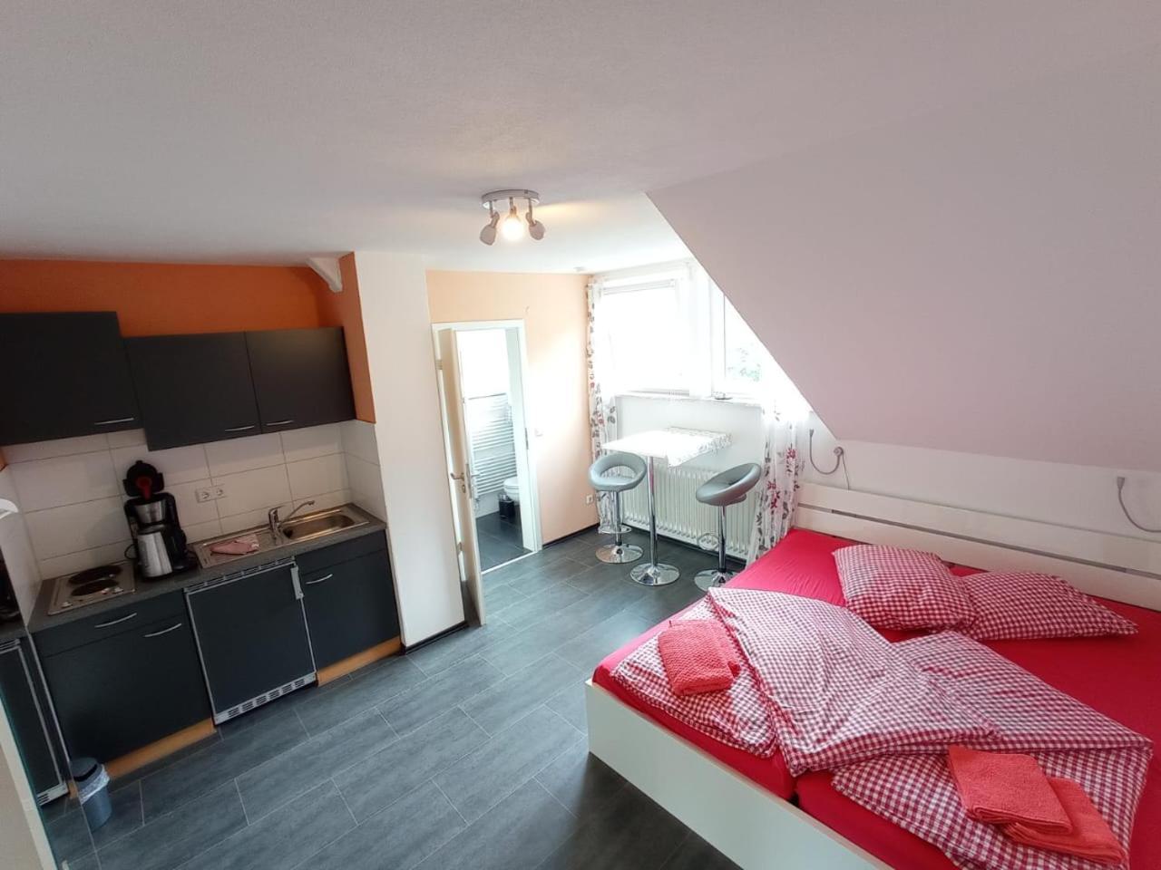 Weingut Im Moselkrampen Apartment เอลเลนซ์-พอลเทอร์สดอร์ฟ ภายนอก รูปภาพ